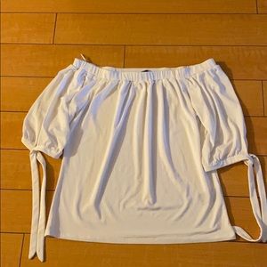 Women’s Off The Shoulder Plain White Top